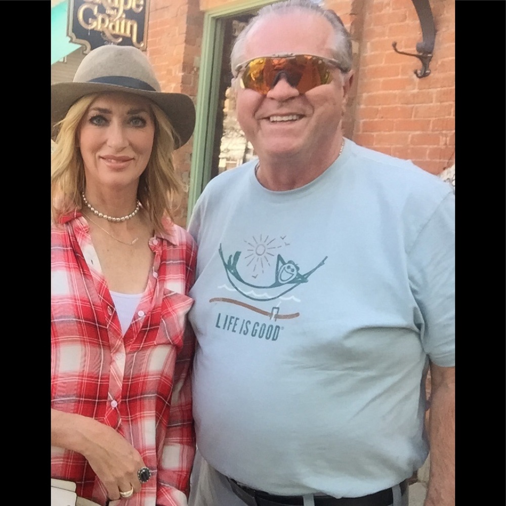 Meet your Posher, Dennis l.